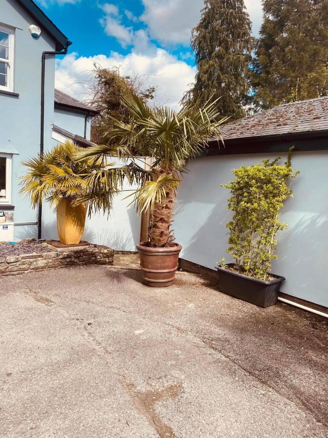 Rooms At The Usk Talybont-on-Usk Exterior photo