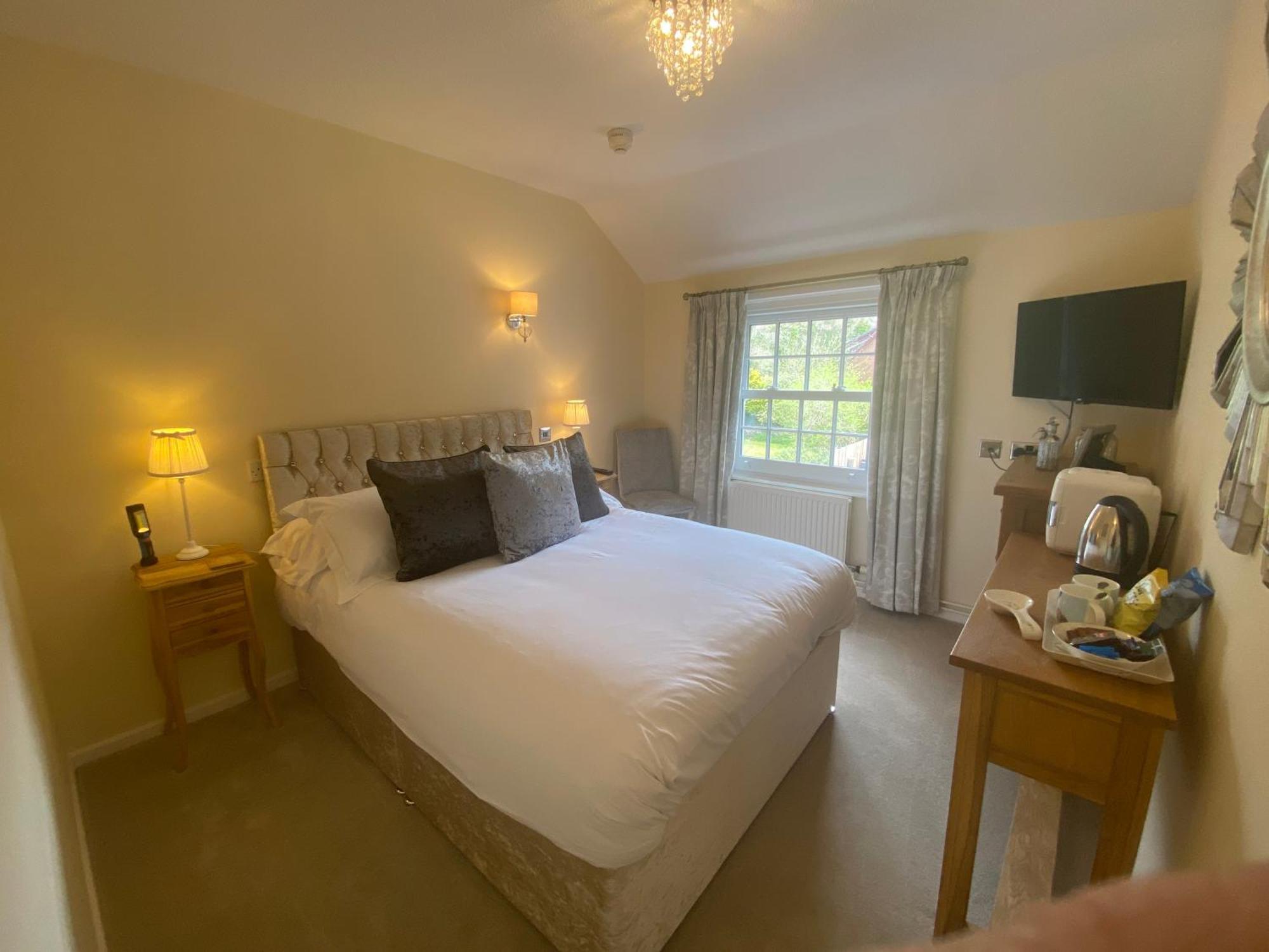 Rooms At The Usk Talybont-on-Usk Room photo