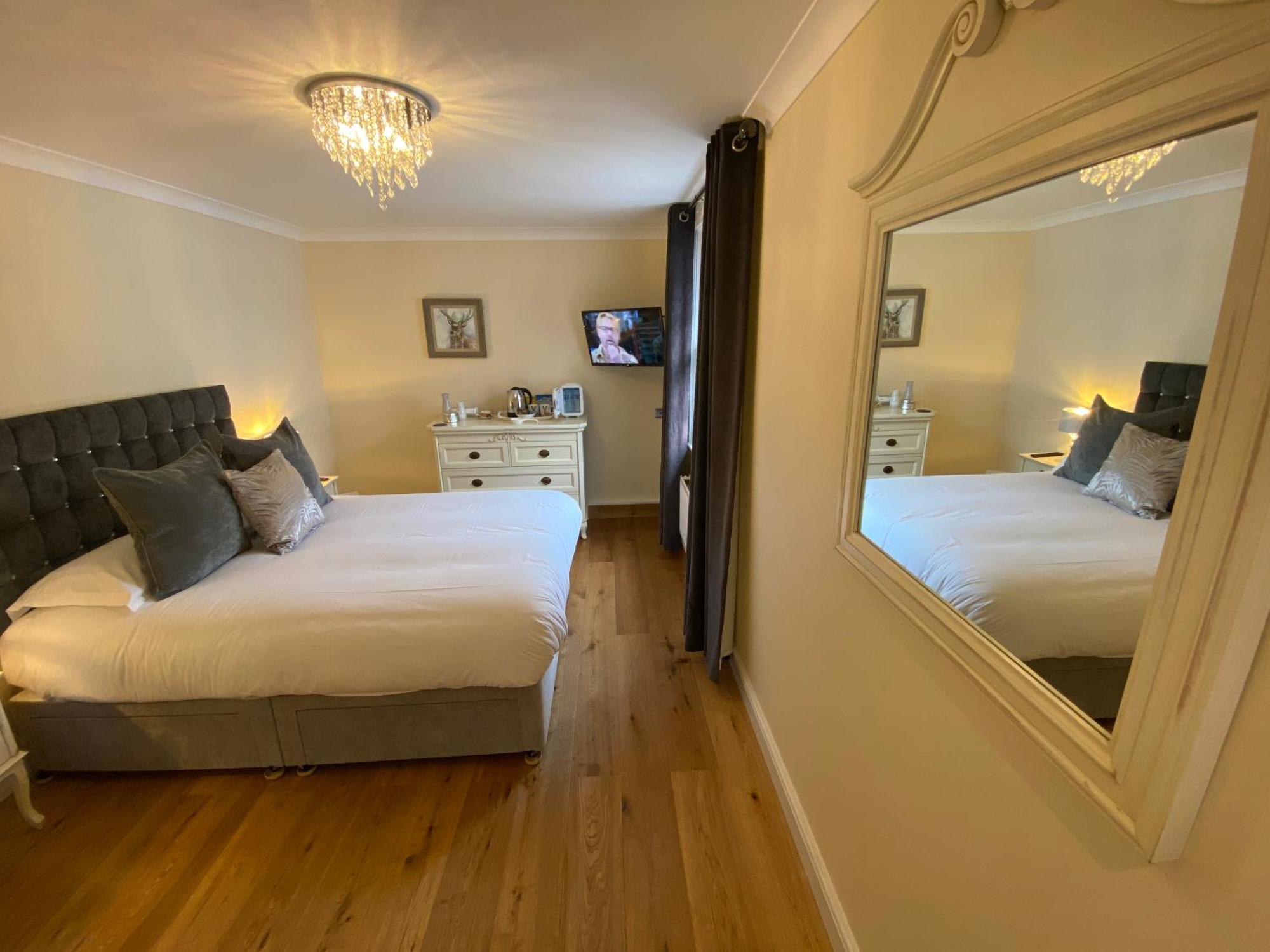 Rooms At The Usk Talybont-on-Usk Room photo