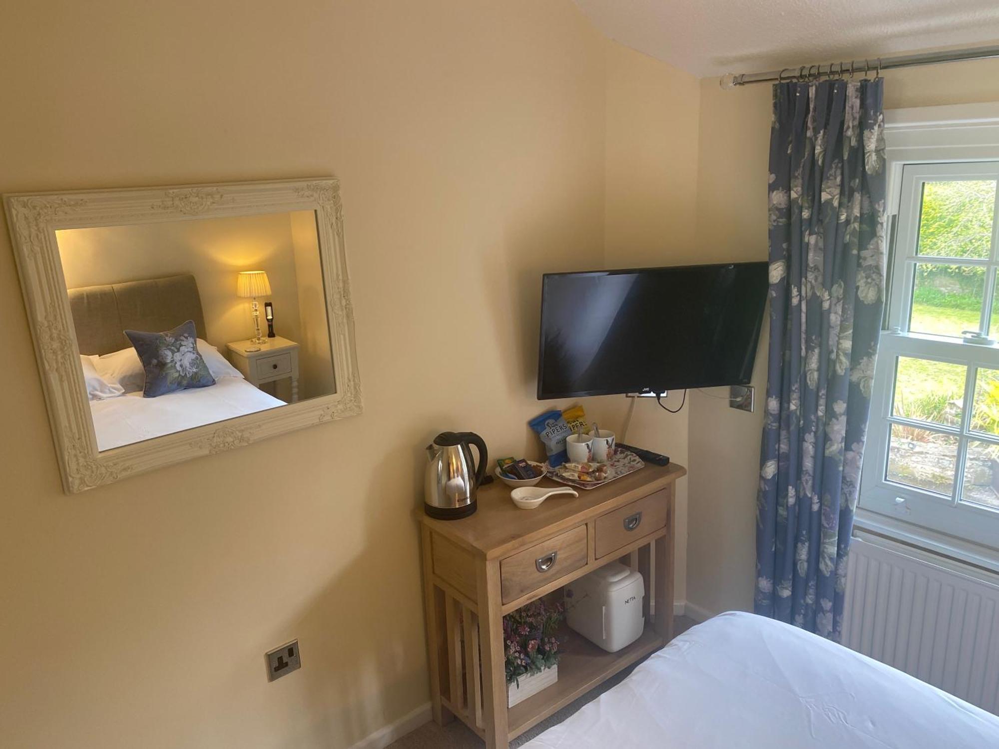 Rooms At The Usk Talybont-on-Usk Room photo