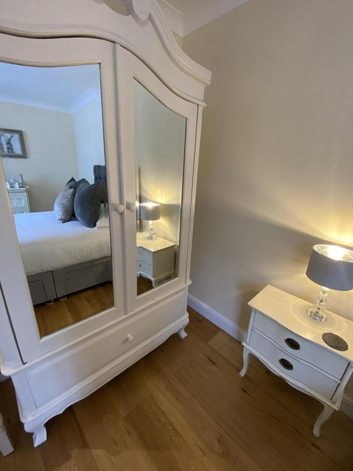Rooms At The Usk Talybont-on-Usk Room photo
