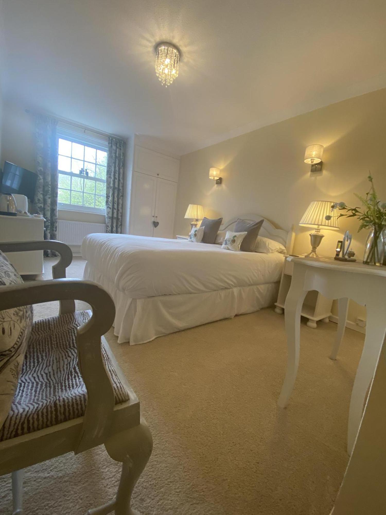 Rooms At The Usk Talybont-on-Usk Room photo